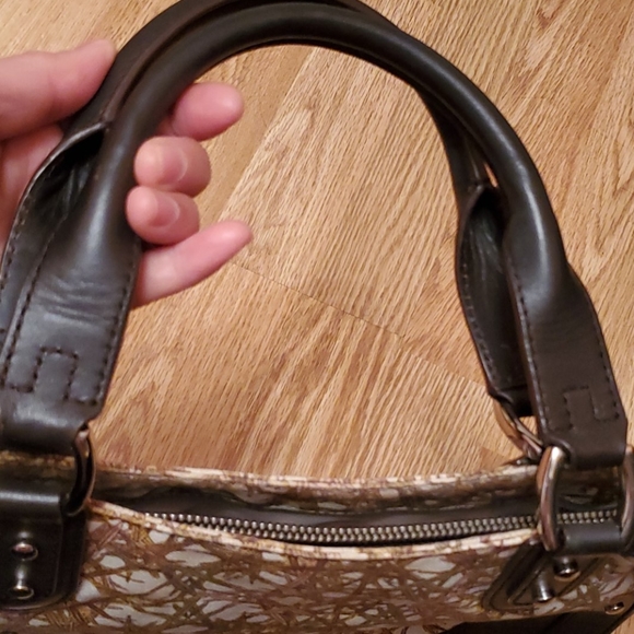 Handbag - Picture 9 of 13